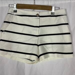 Elorie black and white shorts